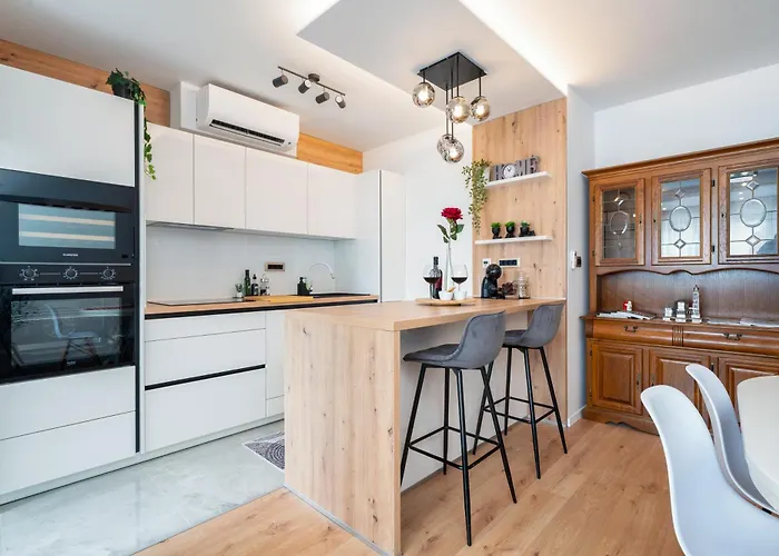 Ctrl Alt Retreat Split Lejlighed